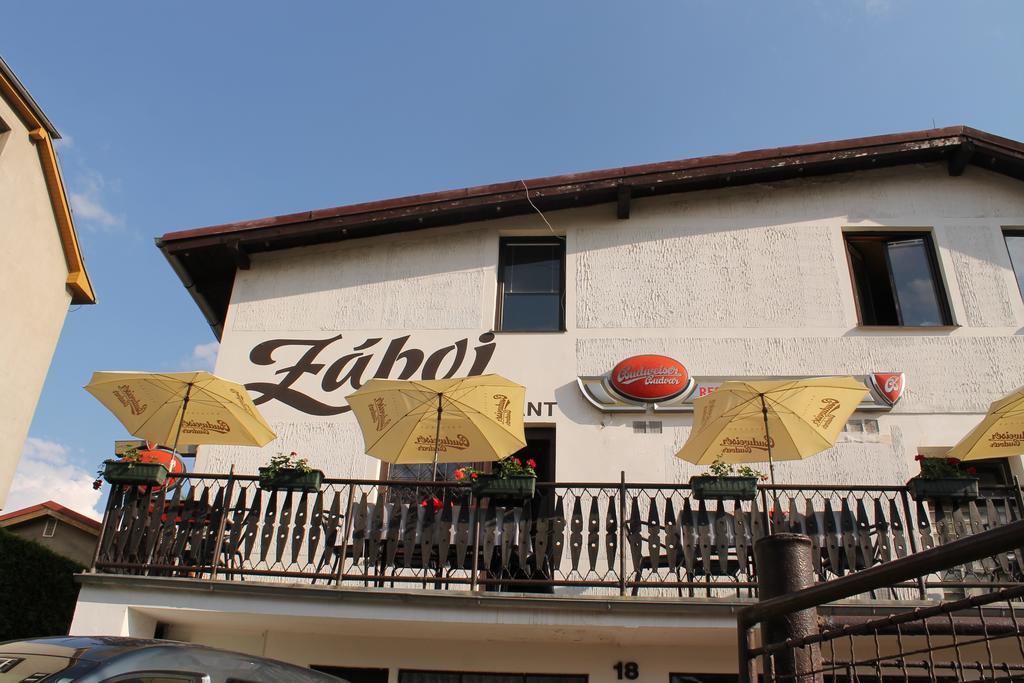 Zaboj Restaurant Hotel Karlovy Vary Exterior photo